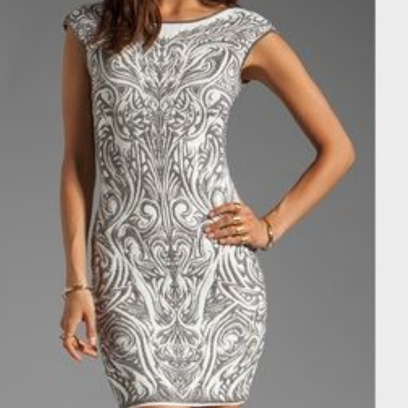 RVN Dresses & Skirts - RVN Silver and White Sleeveless Bodycon Mini Dress